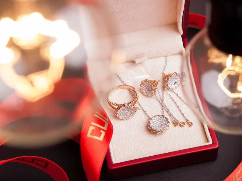 Case Study Hồi Sinh Thương Hiệu Cửu Long Jewelry Moonpress